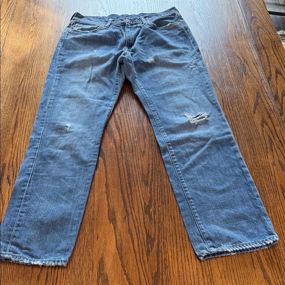 Levi’s 541 Faded Distressed Athletic Fit Jeans 32x32 comfy soft worn look